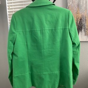 Gorgeous green coat!